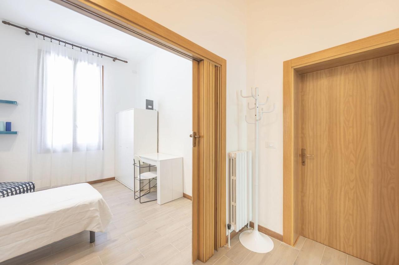 Apartamento Arte E Cinema - 10 Min Da Venezia Mestre Exterior foto
